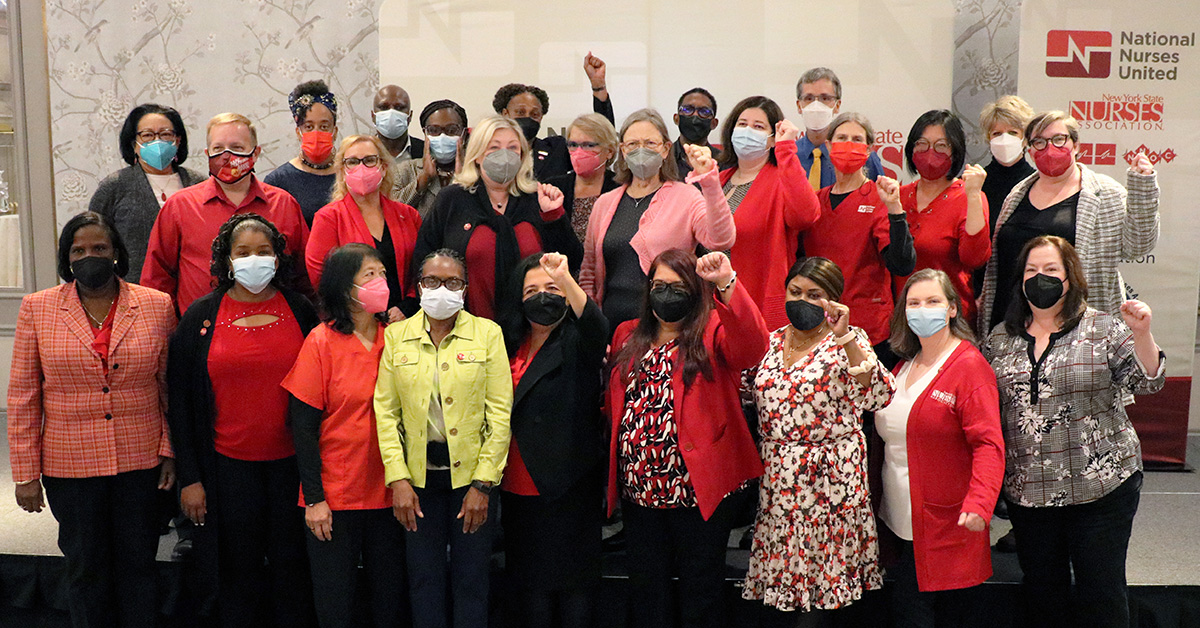 Large group of nurses celebration affiliation of NYSNA with NNU