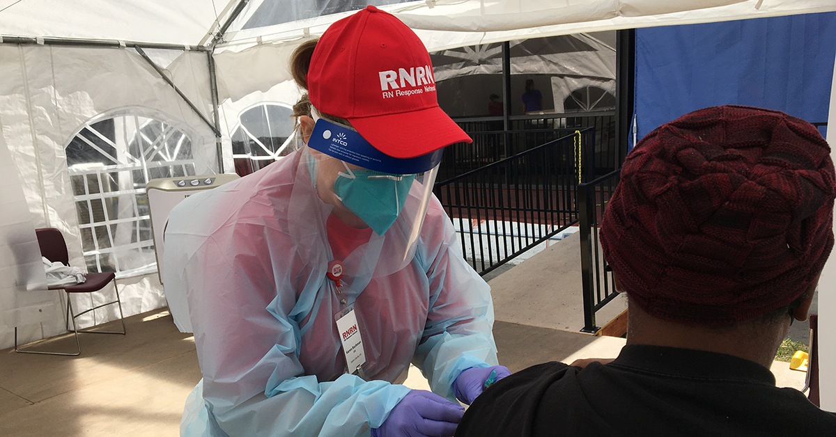RNRN volunteer administering vaccines