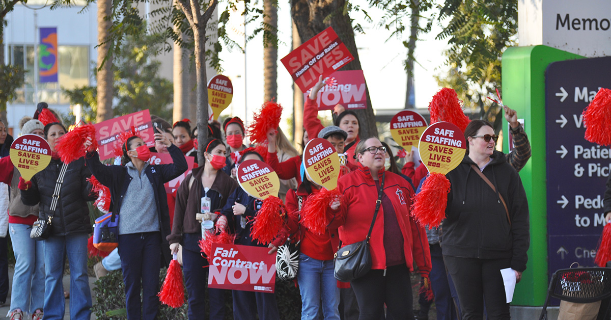 Nurses on picket line outside of hospital