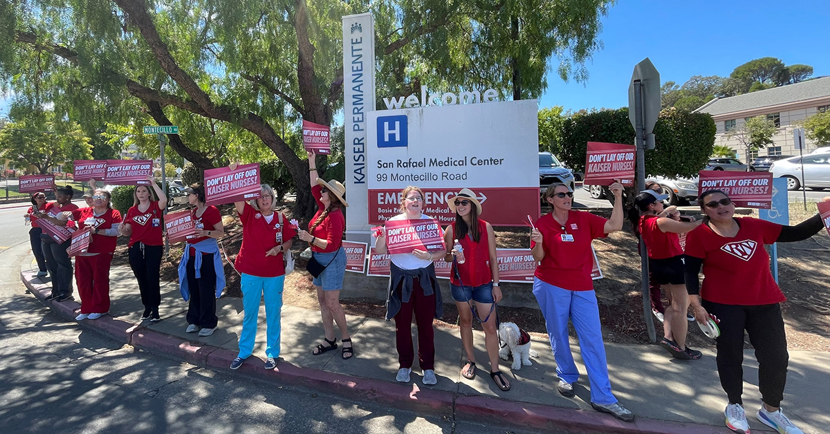 Nurses picketing outside Kaiser San Rafael