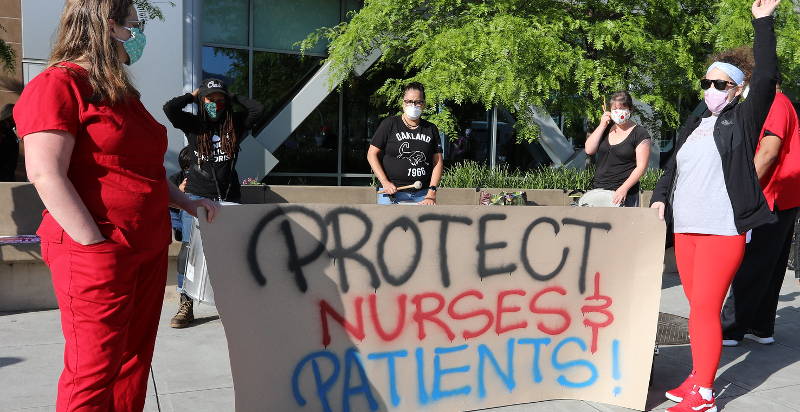 Nurses rally outside medical center