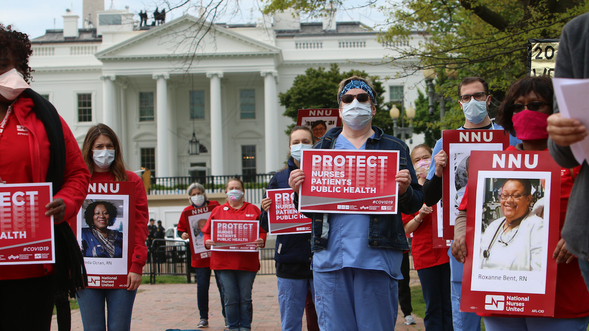 Nurses protest outside Whitehouse