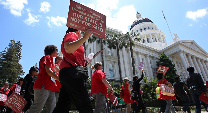 Nurses outside capitol building