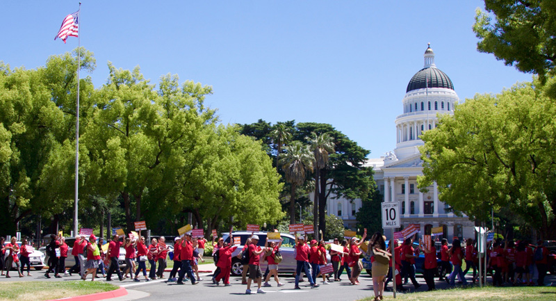 Nurses marching to state capitol