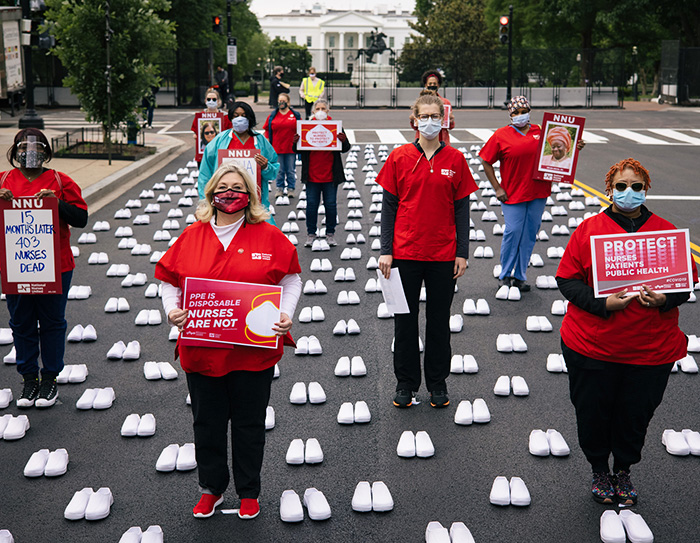 Nurses hold vigil for fallen nurses outside the White House