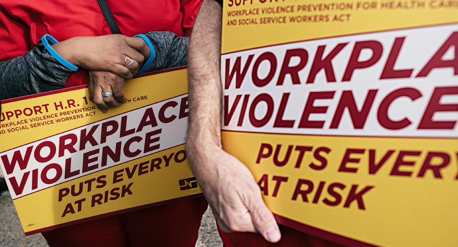 Signs "Workplace Violence Puts Everyone at Risk"