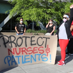 Nurses rally outside medical center