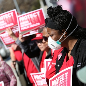 Nurse wearing face mask