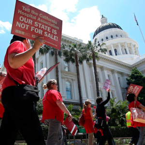 Nurses outside capitol building