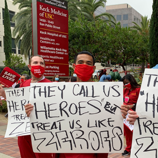 USC nurses picket in front of Keck Medical Center