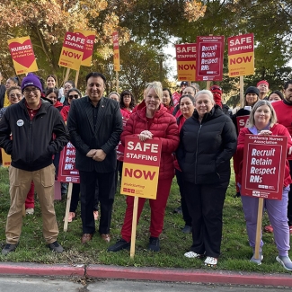 San Joaquin nurses picketing for patient safety
